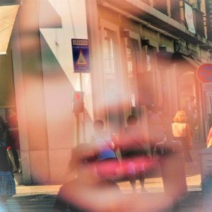 OÃ¤CNETA (People Still Walking Through A Girls Head).jpg